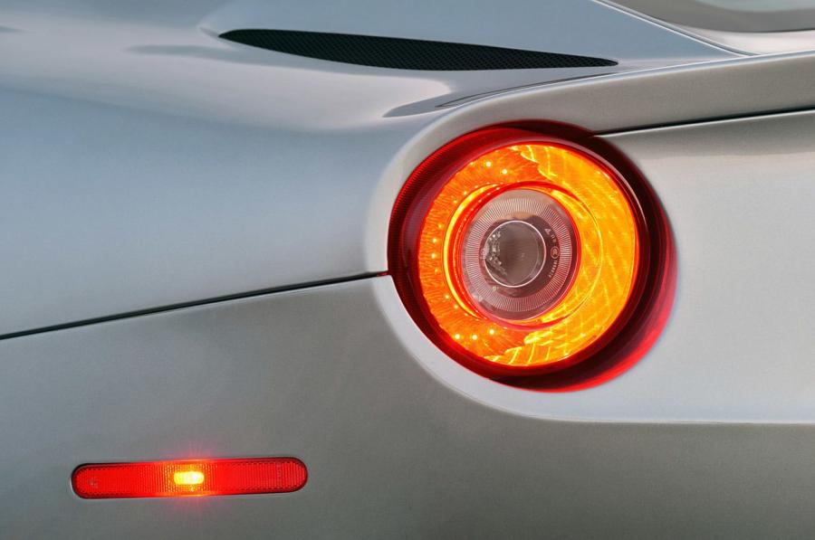  Ferrari F12berlinetta 2014 года  (фото 35 из 77)